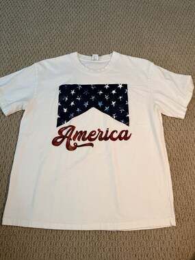 America Flag Graphic T-Shirt - White - Medium
